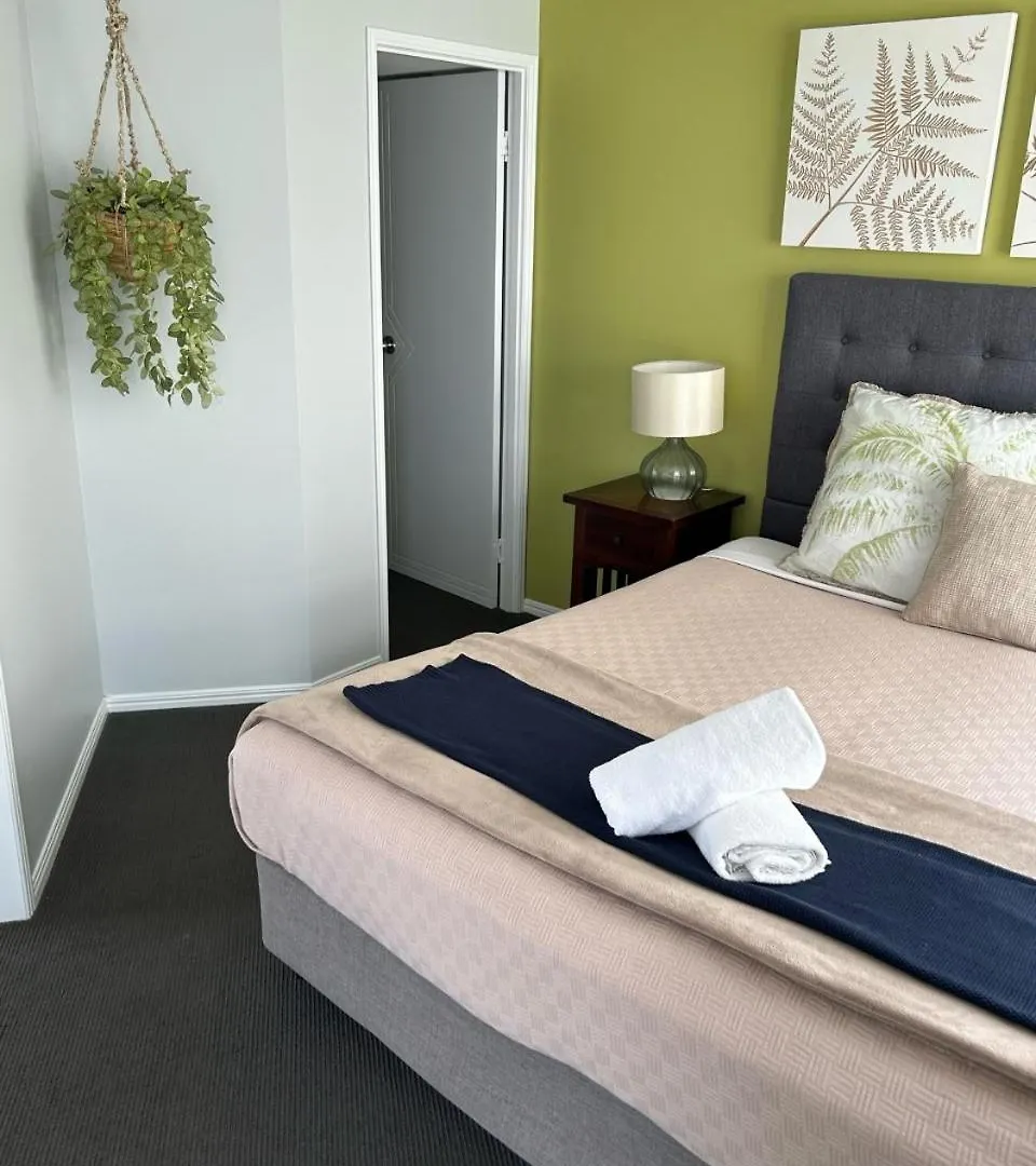 Luxury Ocean Front Apartment At The Bargara Blue Resort