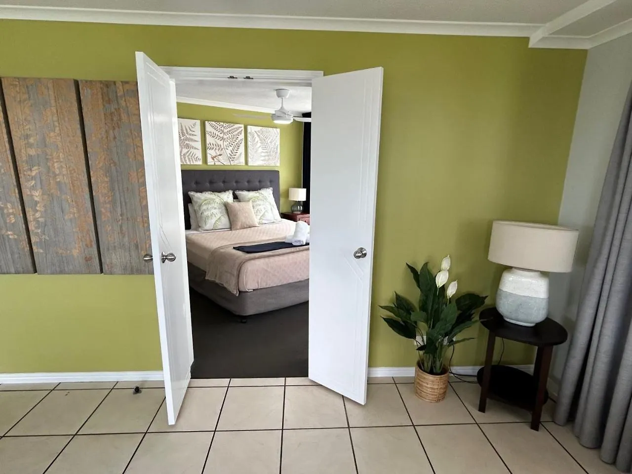 Luxury Ocean Front Apartment At The Bargara Blue Resort