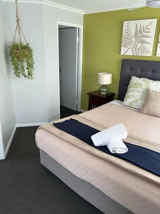 Luxury Ocean Front Apartment At The Bargara Blue Resort
