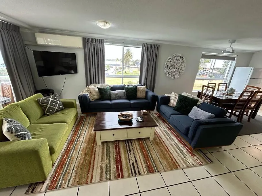 Luxury Ocean Front Apartment At The Bargara Blue Resort